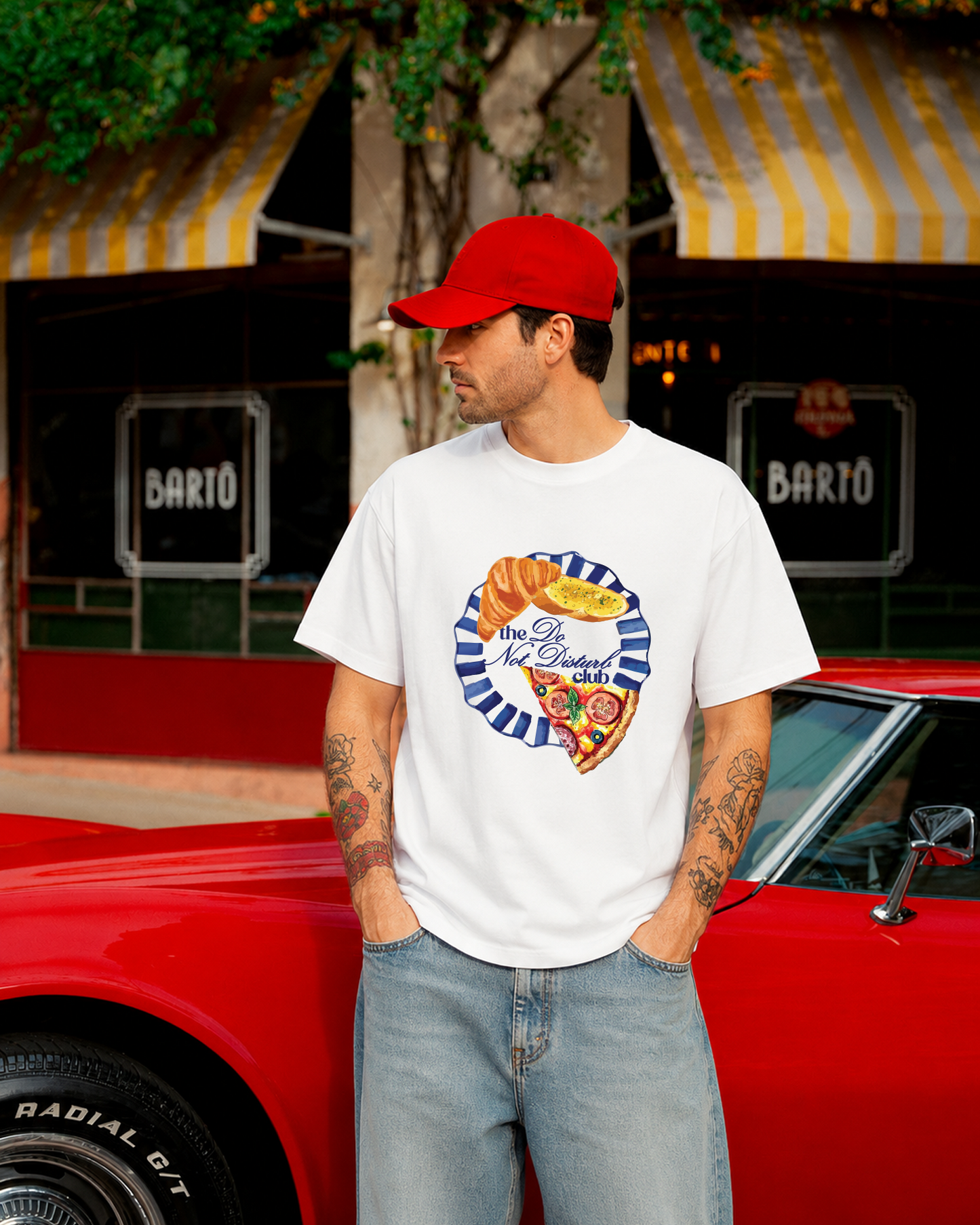 Do not disturb club Oversized T-Shirt